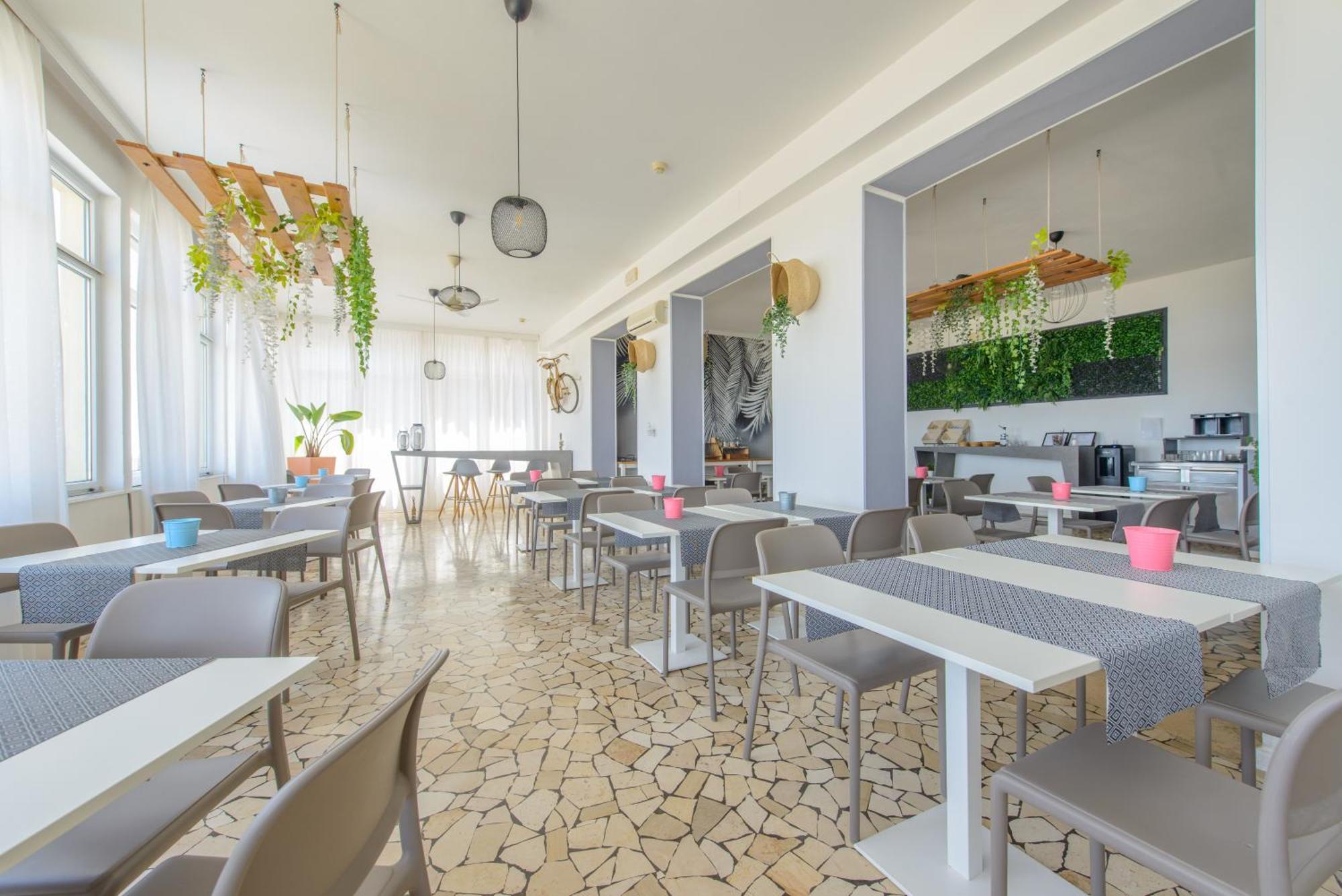 Nautic Beach Hotel ริมินี ภายนอก รูปภาพ